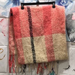 Lauren Conrad Orange and tan scarf New without tags length 75” width 18”